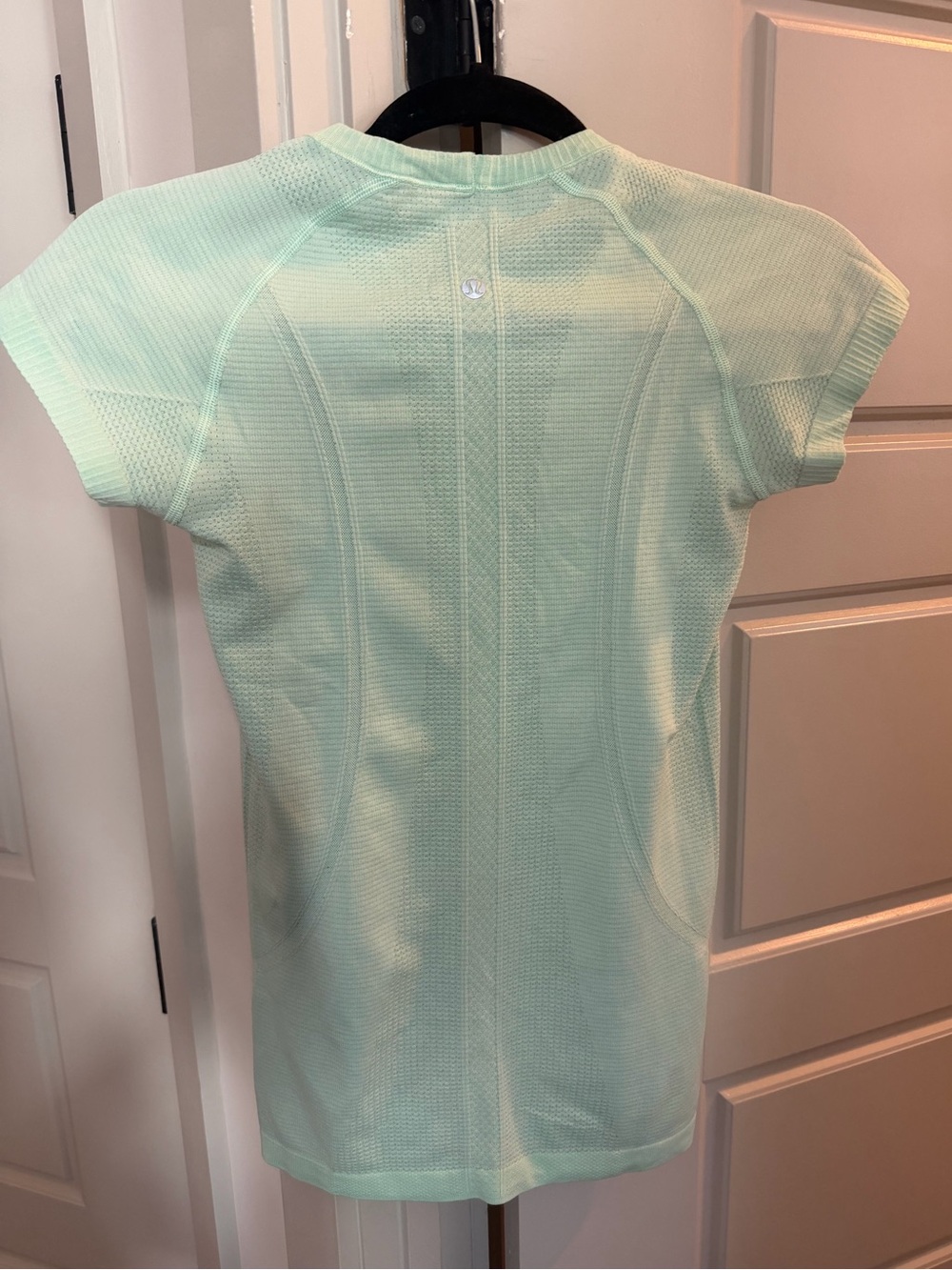 Lululemon Swiftly Tech Short-Sleeve Shirt 2.0 *Hip Length - Picture 4 of 9